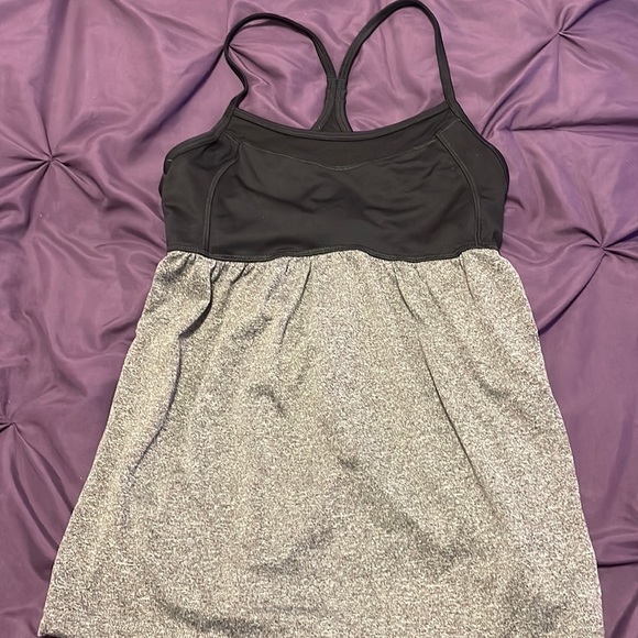 Workout shirt - Picture 1 of 2